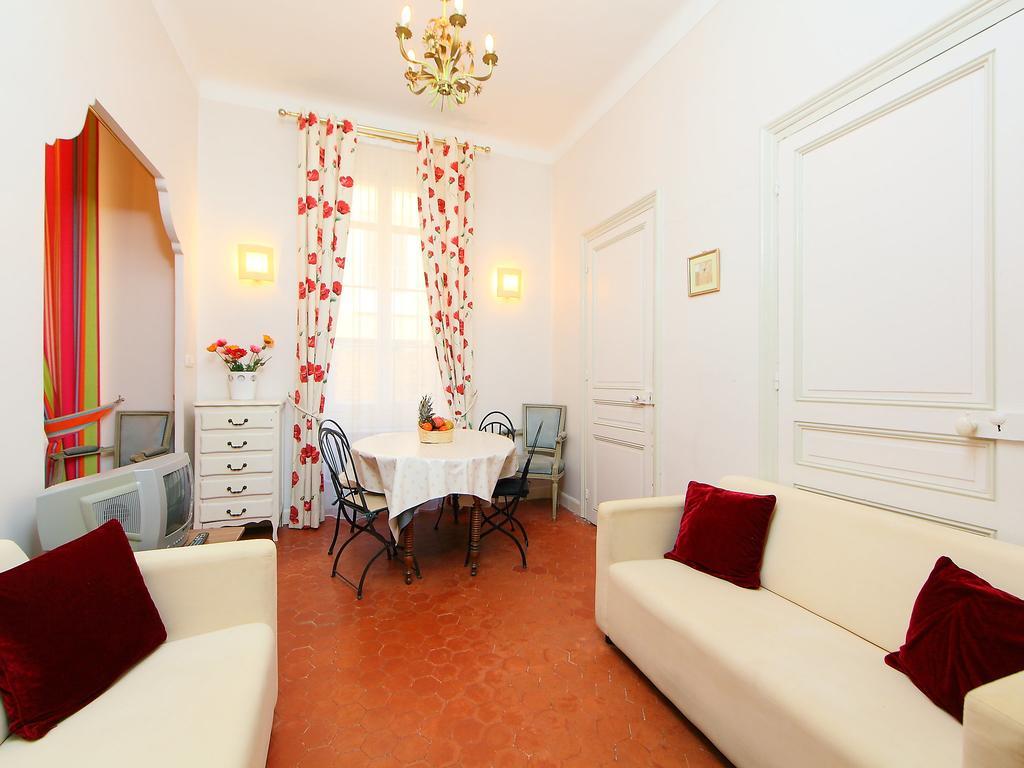 Hotel Brimer Кан Екстериор снимка