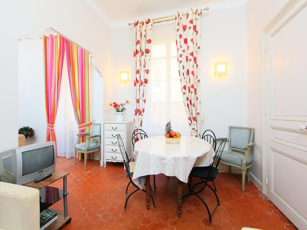 Hotel Brimer Кан Екстериор снимка